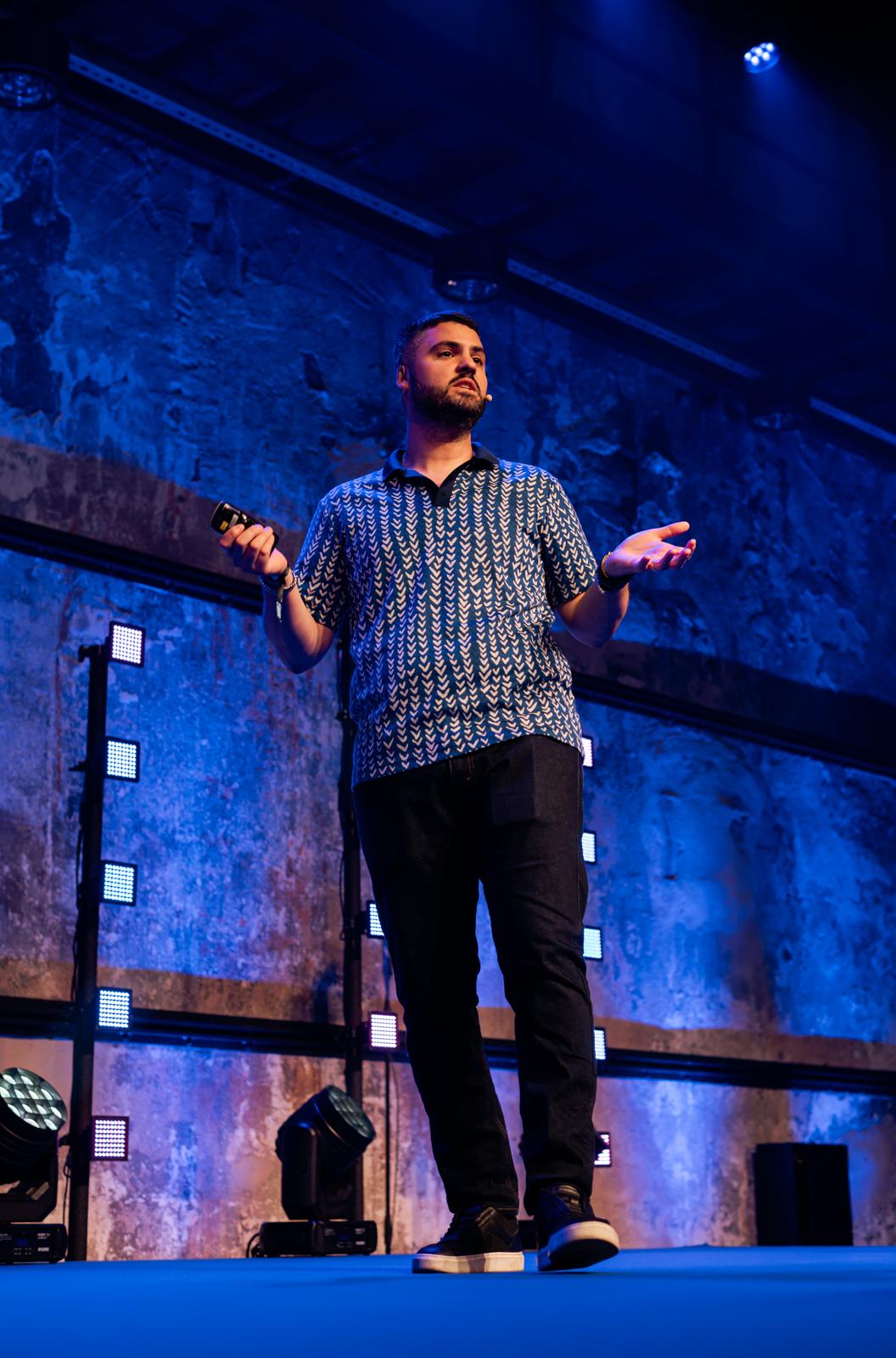 Chris speaking at SEO Estonia 2025